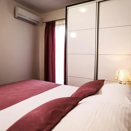Dusanka Apartman Pisak