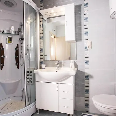 Dusanka アパート ピサック